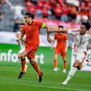 C7娱乐下载-日本球员在德甲比赛中获得关键进球的简单介绍