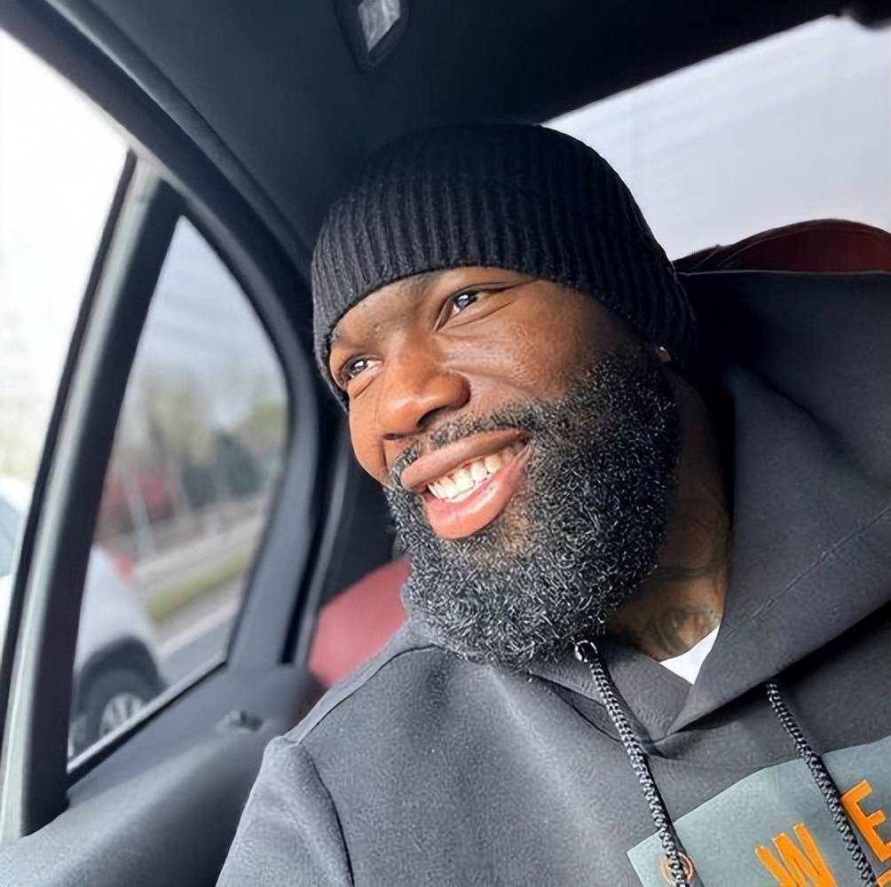 南非男子篮球赛事中出现一场逆转，让人唏嘘