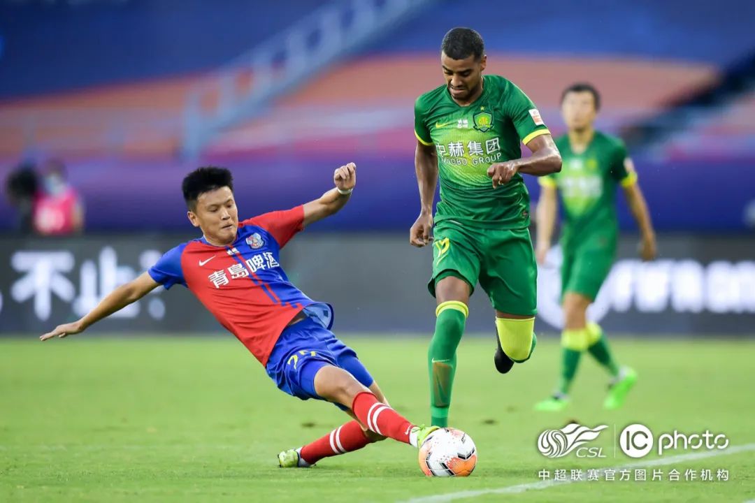 青岛黄海客场战平，保持中下游积分位置的简单介绍