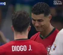 柏列斯塔门将表现出色，连续扑出关键球