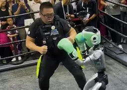 包含强敌过招，火药味十足的对决即将上演的词条